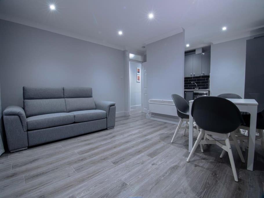 City Walk Apts Dublin Buitenkant foto